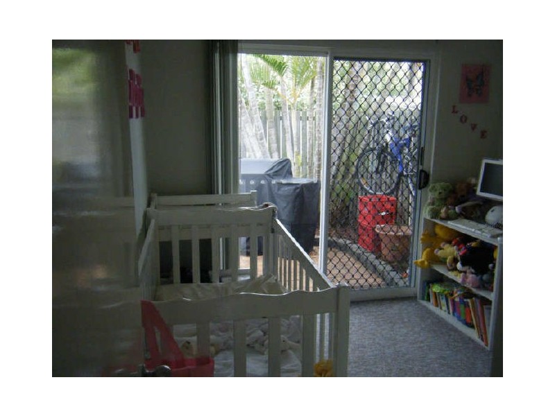 2/6 Amanda Avenue, Marcoola QLD 4564