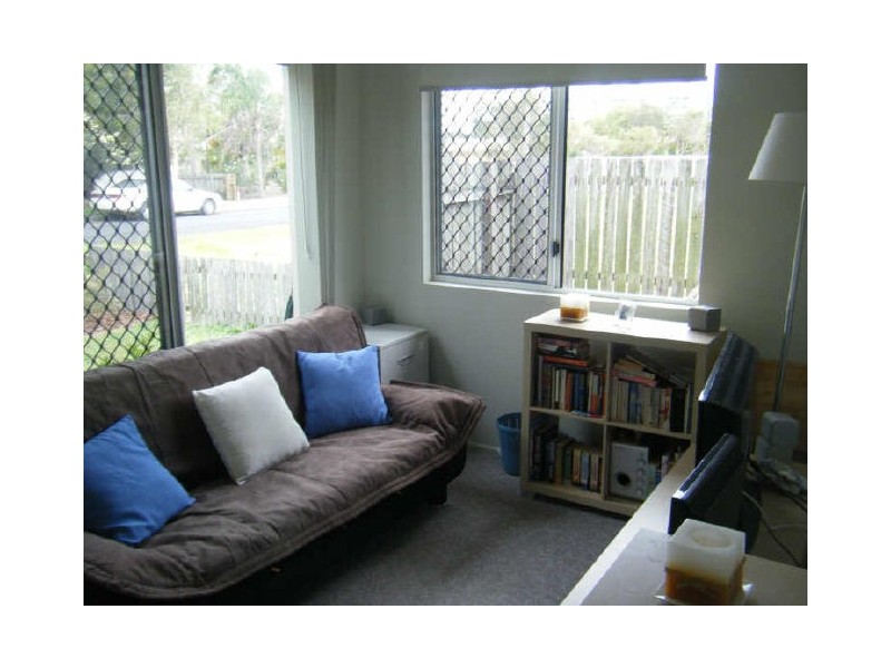 2/6 Amanda Avenue, Marcoola QLD 4564