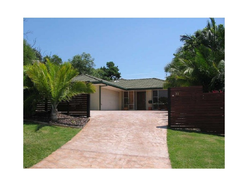 37 Jenyor Street, Yaroomba QLD 4573