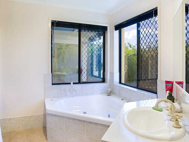 20 Grandview Drive, Coolum Beach QLD 4573