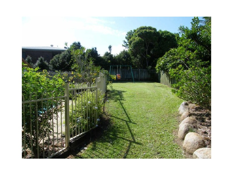 5 Burremah Crescent, Mount Coolum QLD 4573