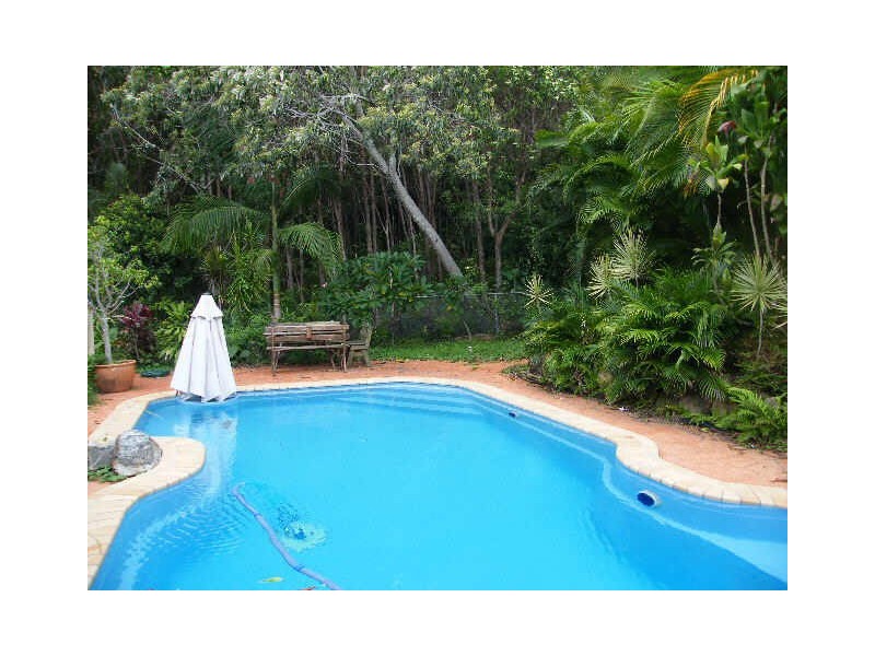 17 Dharalee Court, Mount Coolum QLD 4573