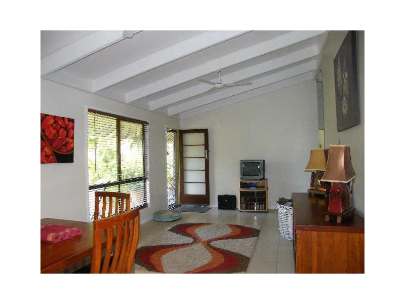 11 Yango Street, Pacific Paradise QLD 4564
