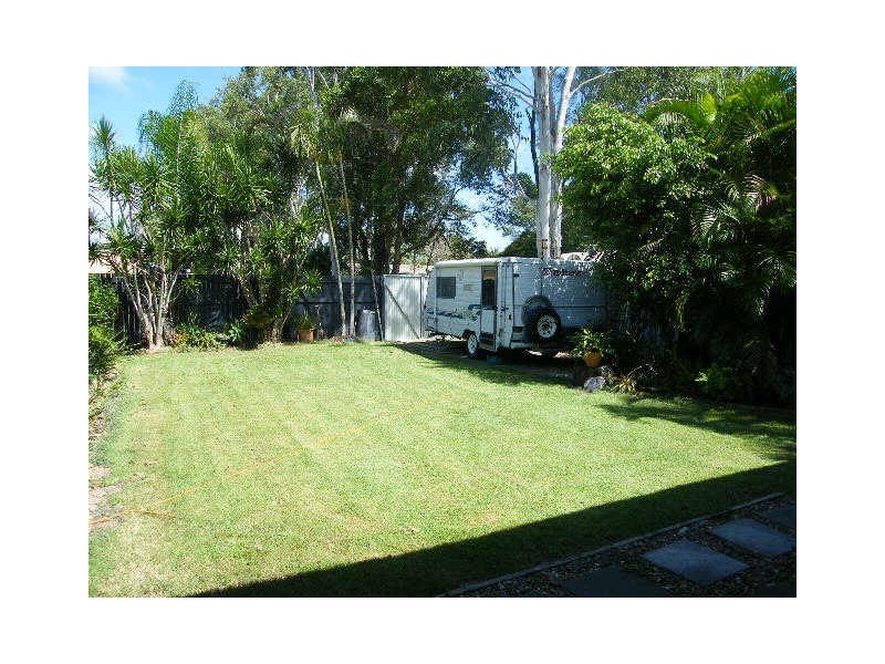 11 Yango Street, Pacific Paradise QLD 4564
