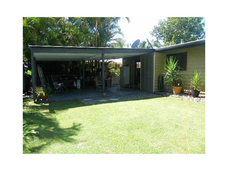 11 Yango Street, Pacific Paradise QLD 4564