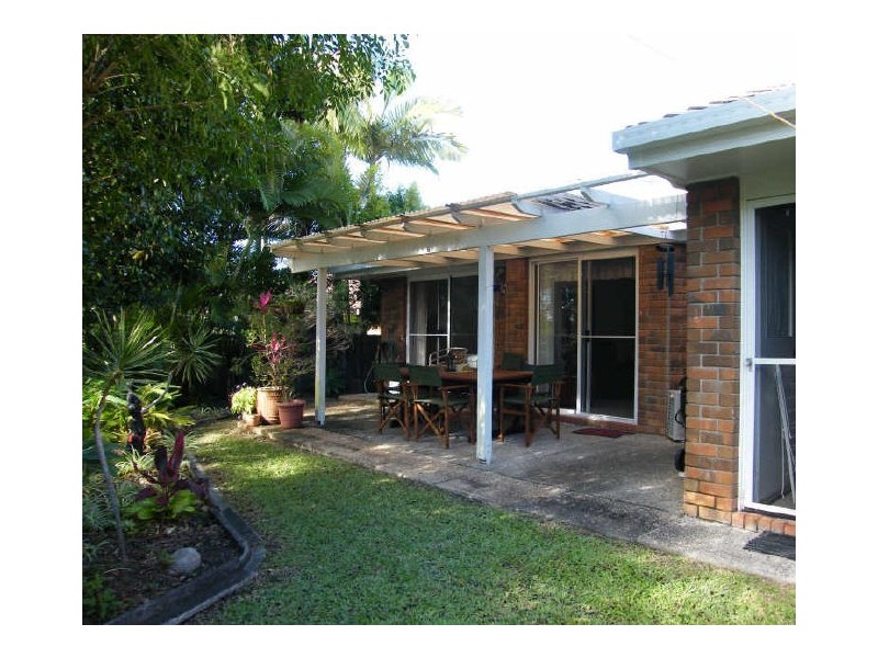 2/5 Power Court, Coolum Beach QLD 4573