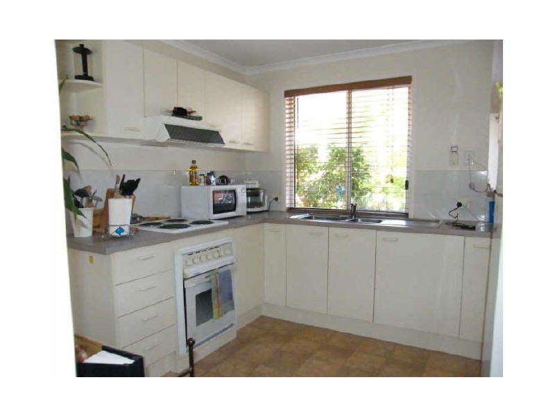 2/5 Power Court, Coolum Beach QLD 4573