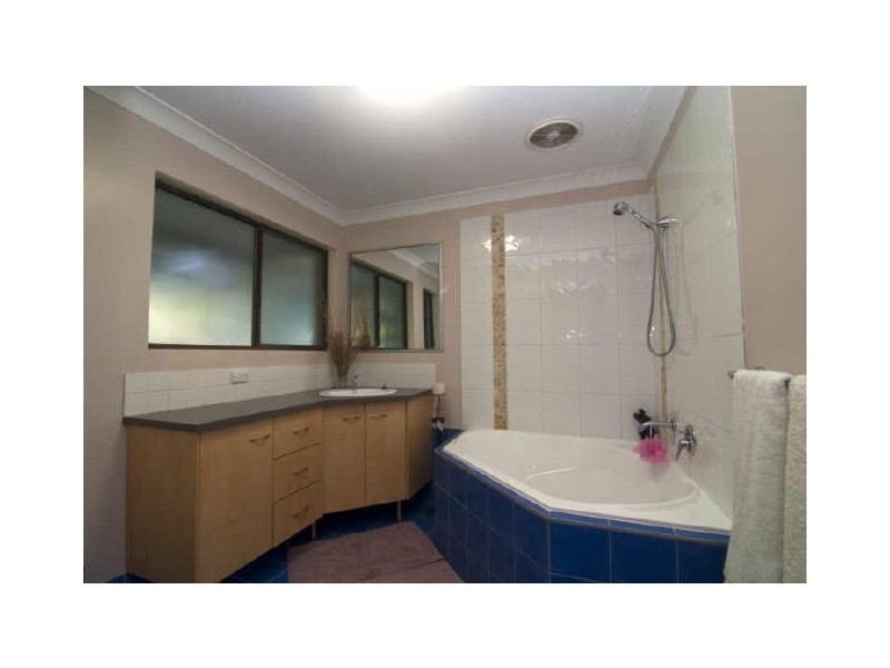 64 Kerenjon Ave, Buderim QLD 4556