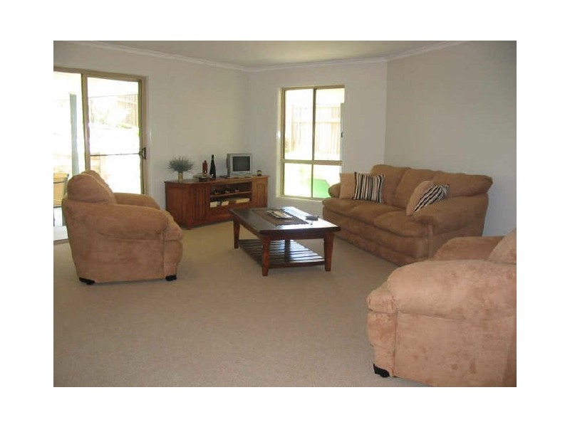 20 Glenoak Avenue, Peregian Springs QLD 4573