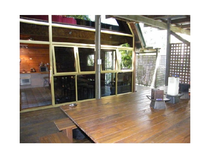 2 Lagoda Dr, Mount Coolum QLD 4573