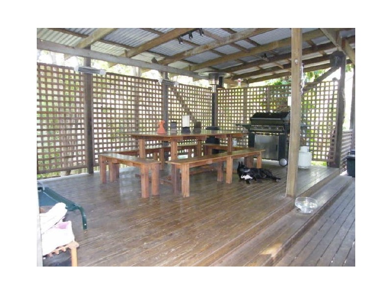 2 Lagoda Dr, Mount Coolum QLD 4573