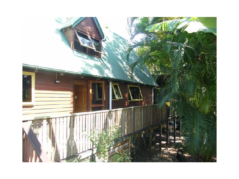 2 Lagoda Dr, Mount Coolum QLD 4573