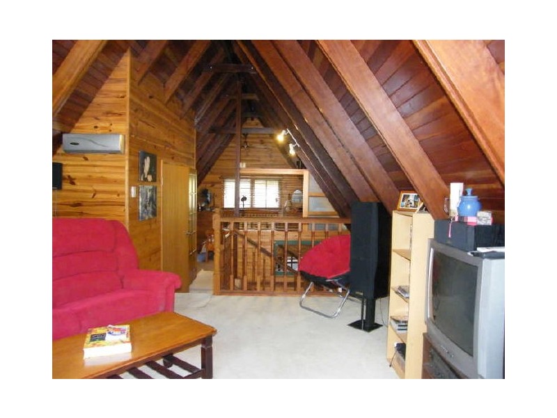 2 Lagoda Dr, Mount Coolum QLD 4573