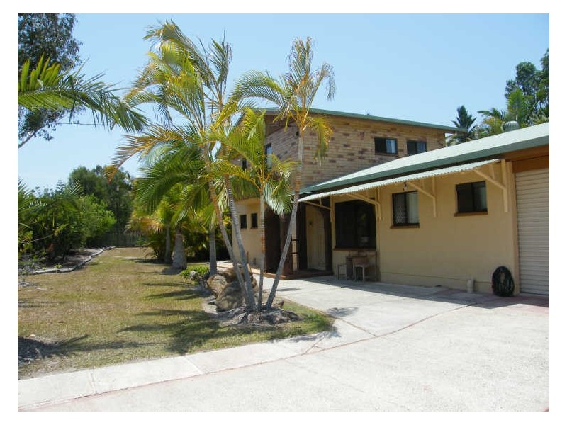 5 Gweneth Rd, Weyba Downs QLD 4562