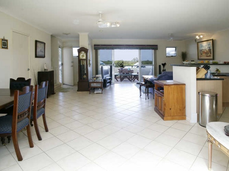 2/23 Lumeah Dr, Coolum Beach QLD 4573