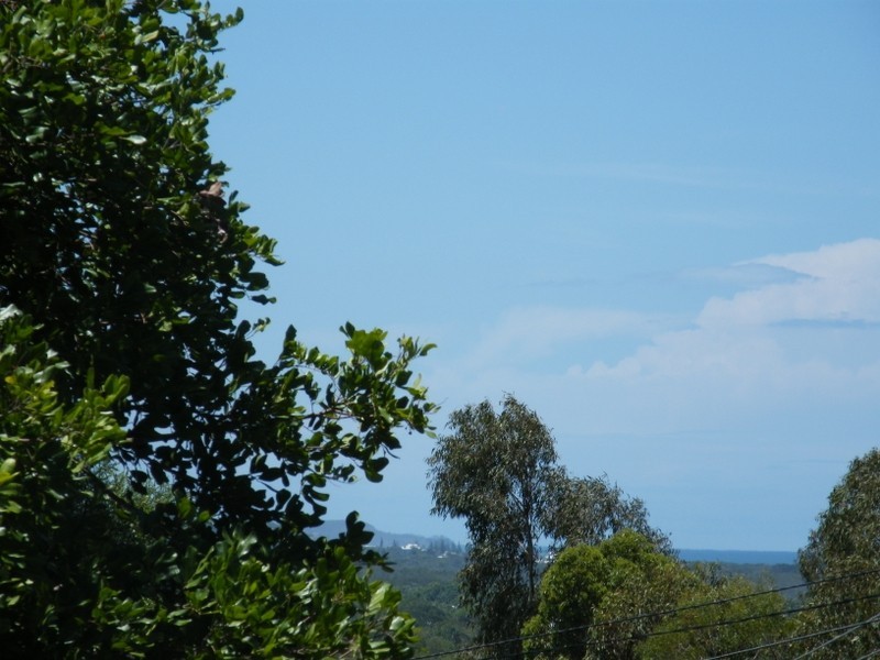 90 Centenary Heights Rd, Coolum Beach QLD 4573