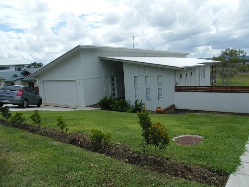 32 Skylark St, Coolum Beach QLD 4573