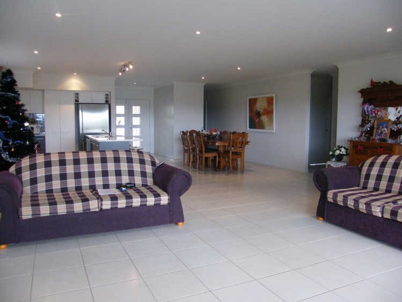 32 Skylark St, Coolum Beach QLD 4573