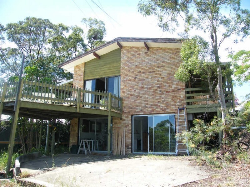 1 Hilltop Crescent, Coolum Beach QLD 4573