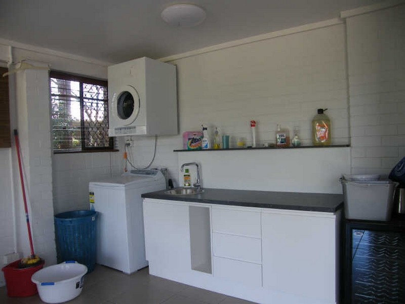 1 Hilltop Crescent, Coolum Beach QLD 4573