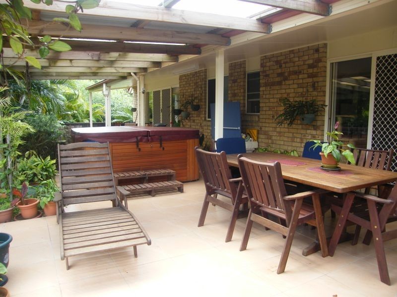 22 Country Coolum Drive, Maroochy River QLD 4561