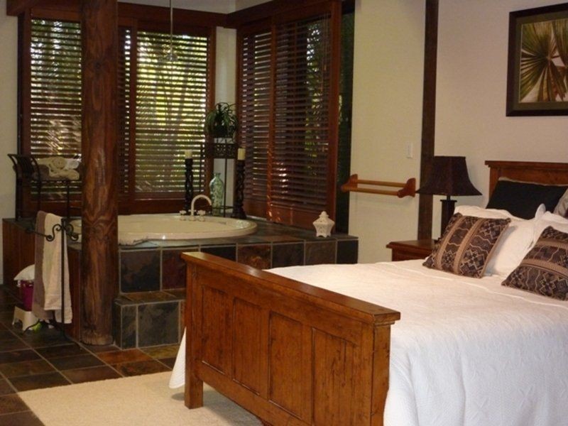 2 Jeenon Street, Coolum Beach QLD 4573