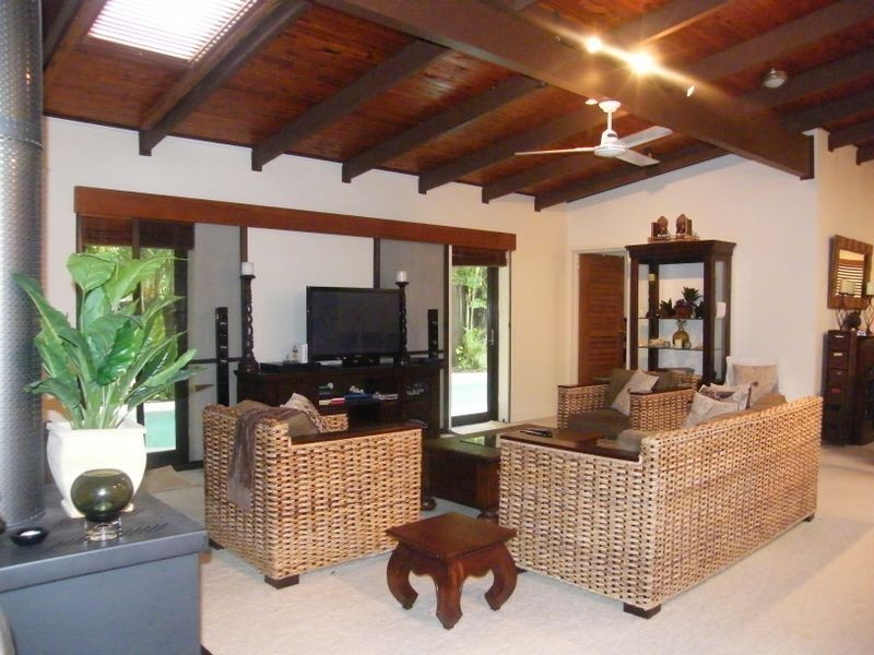 2 Jeenon Street, Coolum Beach QLD 4573