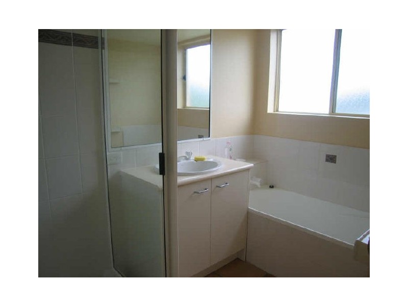 2/6 First Avenue, Coolum Beach QLD 4573