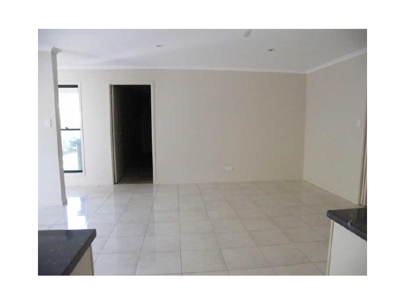2/1 Gallows Street, Palmwoods QLD 4555