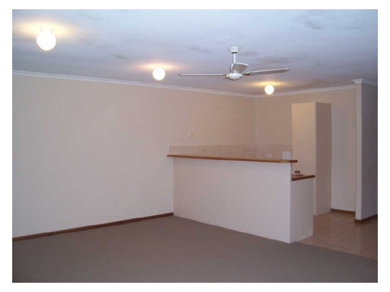 2/35 Jarnahill Drive, Mount Coolum QLD 4573