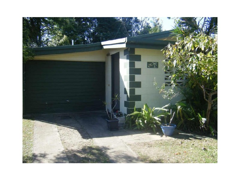 24 Palm Ave, Coolum Beach QLD 4573