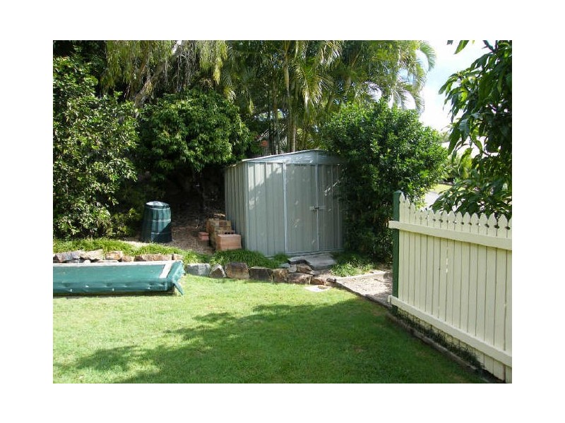 2 Peacock Crt, Coolum Beach QLD 4573