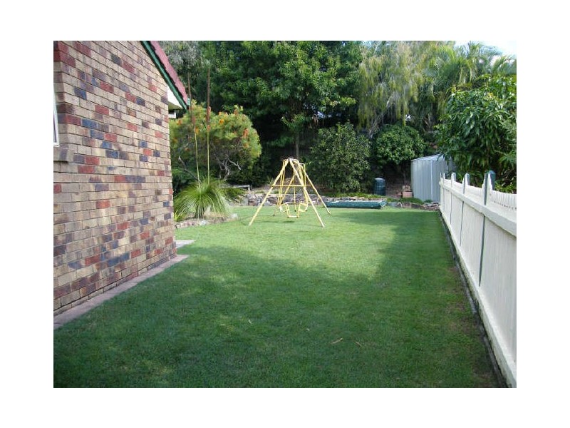 2 Peacock Crt, Coolum Beach QLD 4573