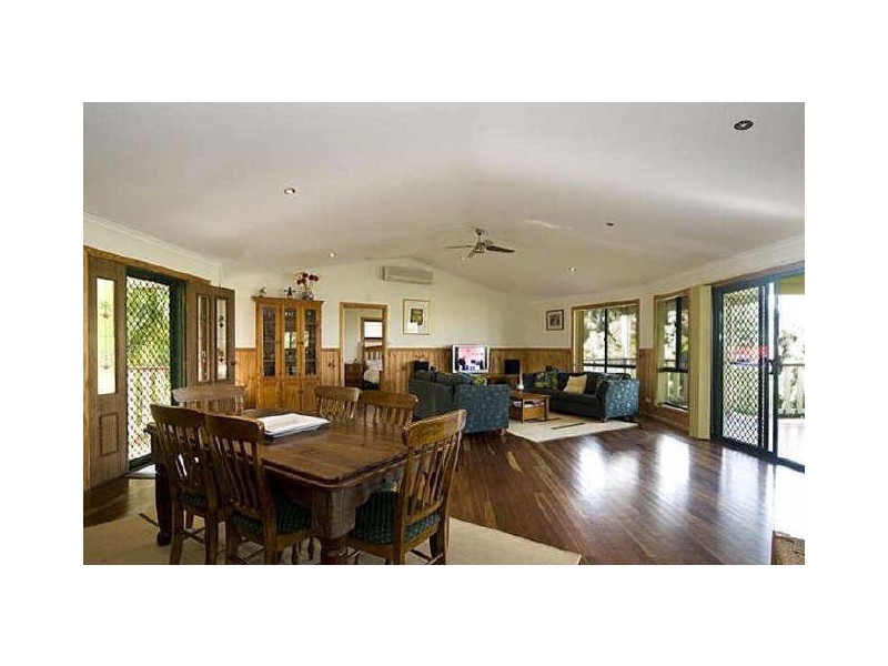 2 Ocean Vista Dr, Maroochy River QLD 4561