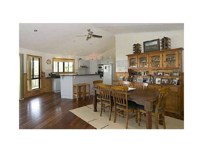 2 Ocean Vista Dr, Maroochy River QLD 4561