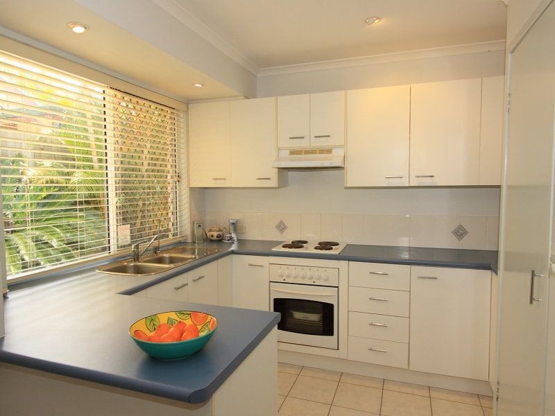 2 Beryl Tce, Mount Coolum QLD 4573