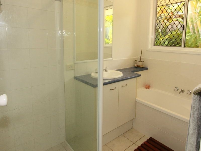 2 Beryl Tce, Mount Coolum QLD 4573