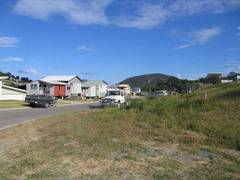 30 & 32 & 40/1-3 Tolkien Place, Coolum Beach QLD 4573