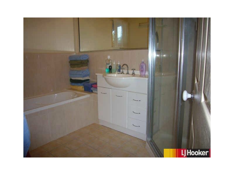 5 Brampton Avenue, Bucasia QLD 4750