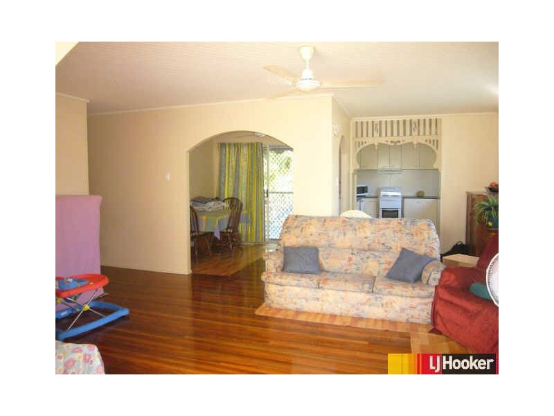 5 Brampton Avenue, Bucasia QLD 4750