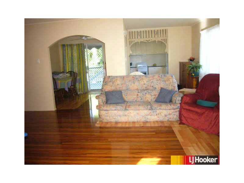 5 Brampton Avenue, Bucasia QLD 4750