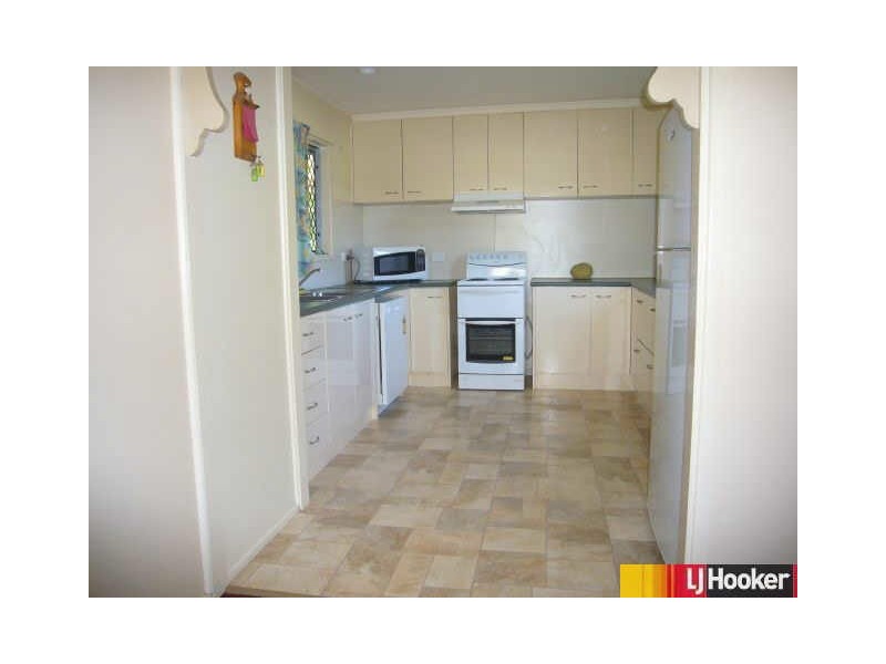 5 Brampton Avenue, Bucasia QLD 4750