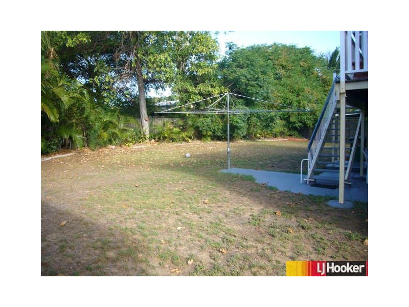 5 Brampton Avenue, Bucasia QLD 4750