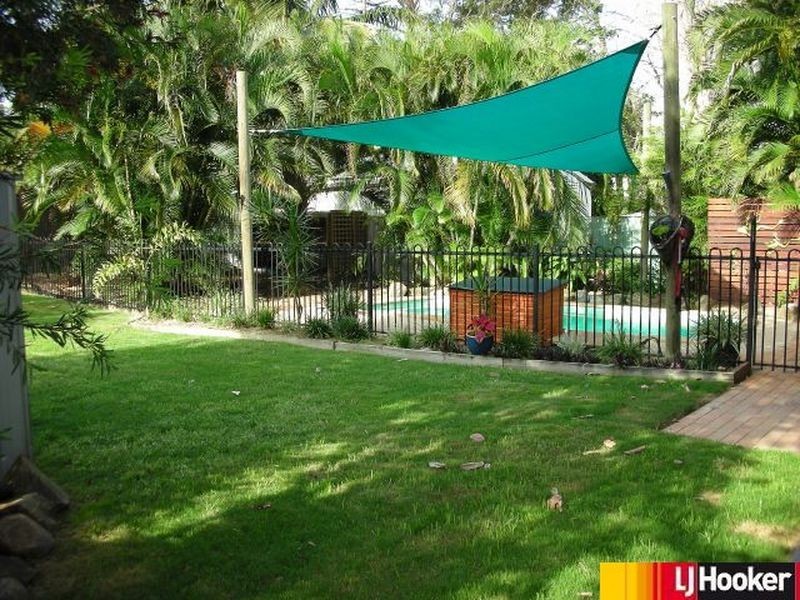 17 Brampton Avenue, Bucasia QLD 4750