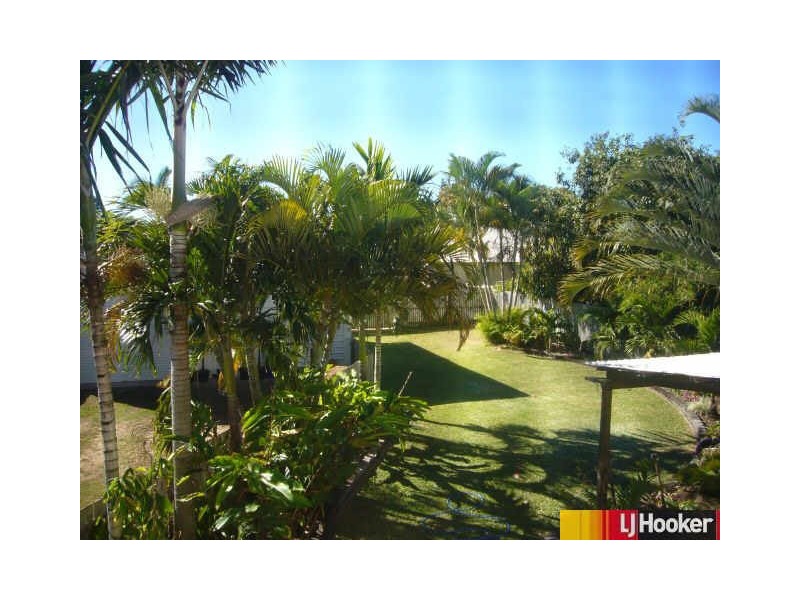 21 Brampton Ave, Bucasia QLD 4750