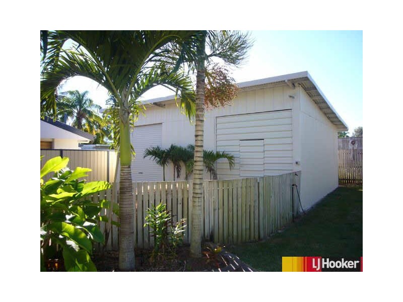 21 Brampton Ave, Bucasia QLD 4750