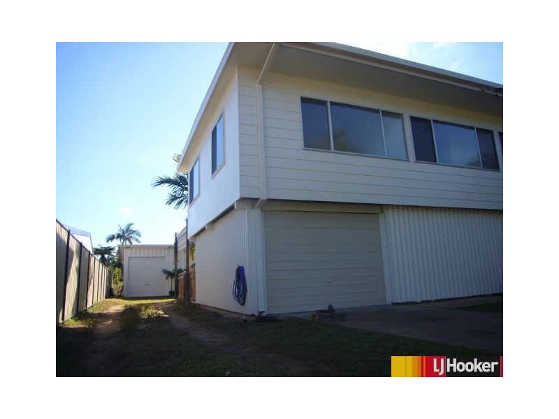 21 Brampton Ave, Bucasia QLD 4750
