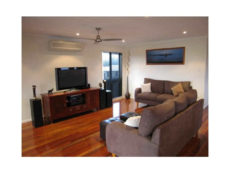 24 Seafarer Court, Blacks Beach QLD 4740