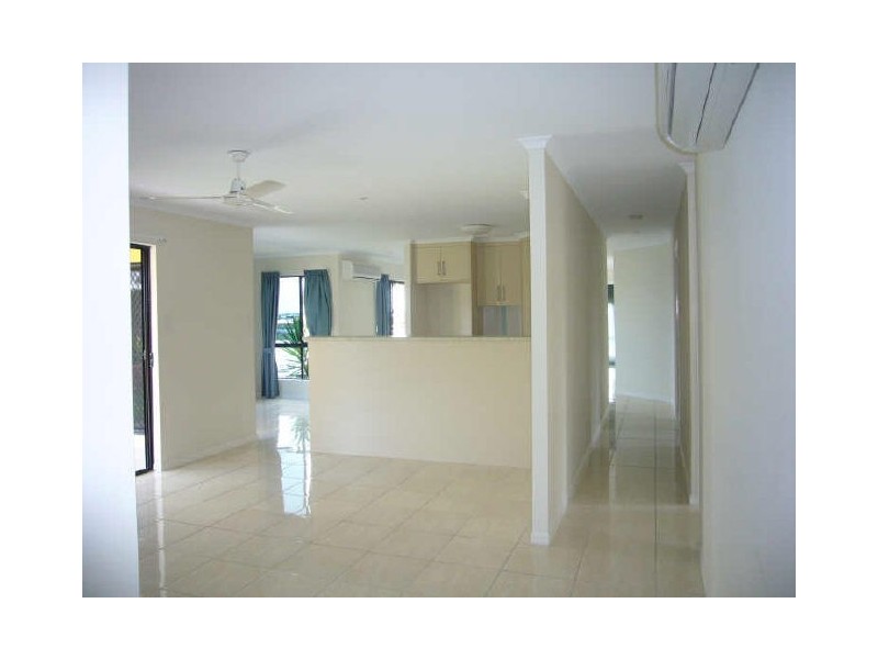 32 Mulcahy Crescent, Eimeo QLD 4740