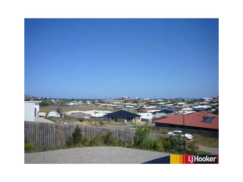 32 Mulcahy Crescent, Eimeo QLD 4740